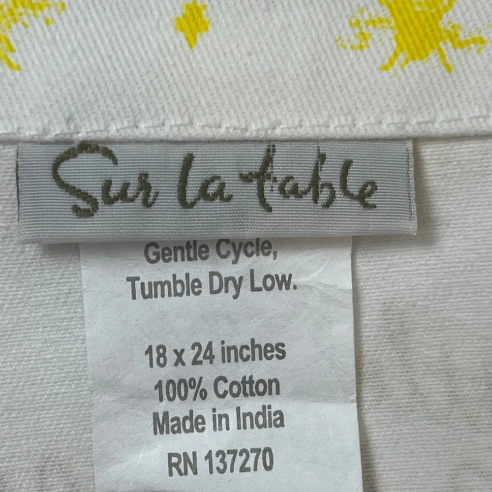 Sur La Table Kids Honey Bee Kitchen Apron White Yellow Cotton‎ Ages 3-10 NWT
